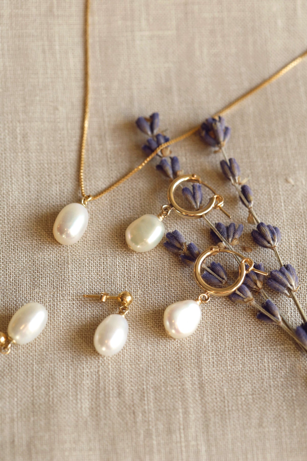 Florence Pearl Earrings Gift